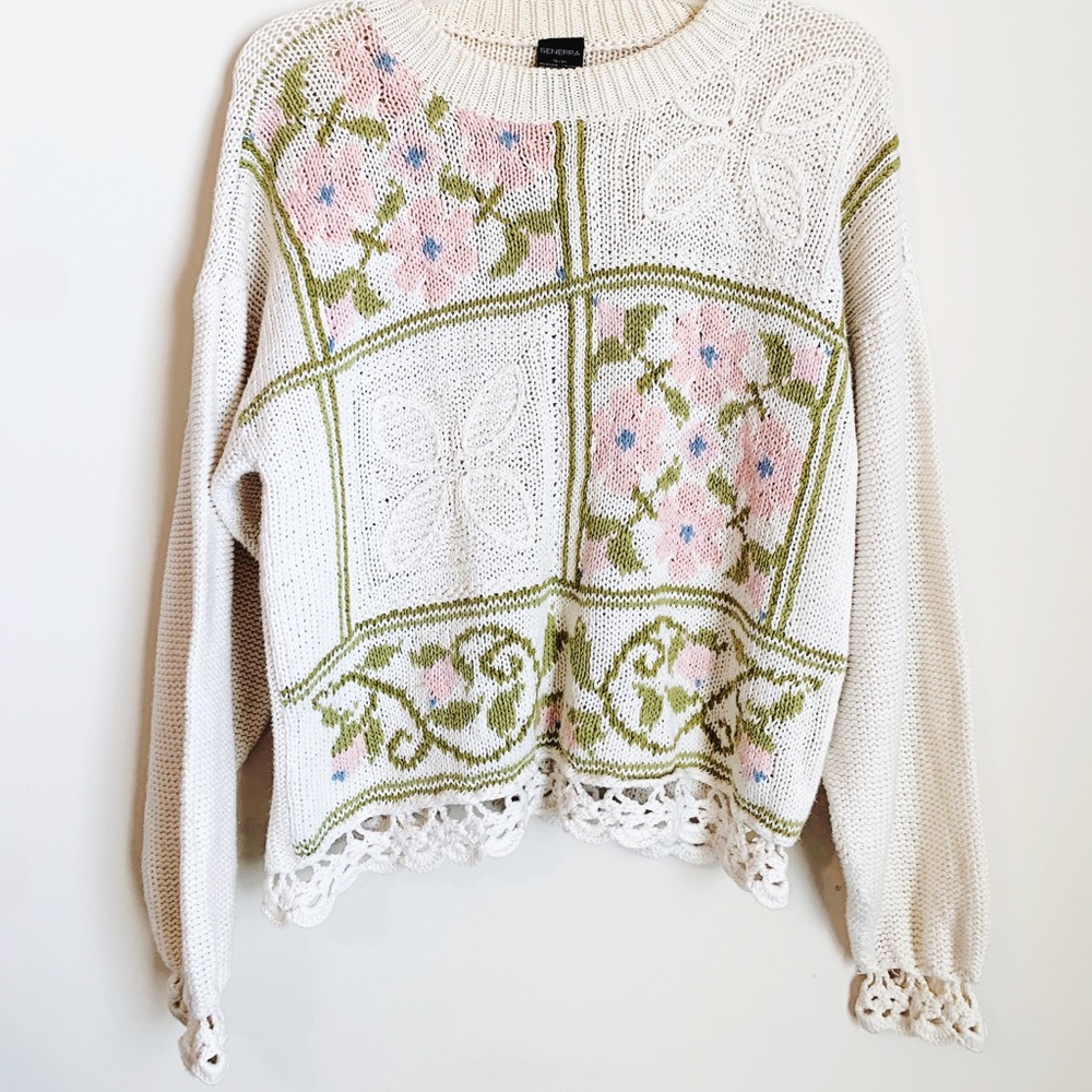GENERRA Crew Neck Floral Sweater